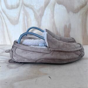 UGG Australia - Ascot - Moccasin Slippers - Brown - Men's - 9 - S/N 5775